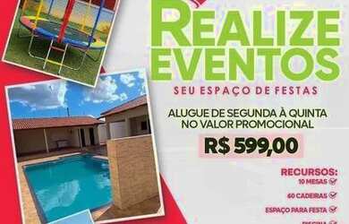 Imagem: A casa possui 2 Dormitórios e 4 Vagas na garagem e está localizado