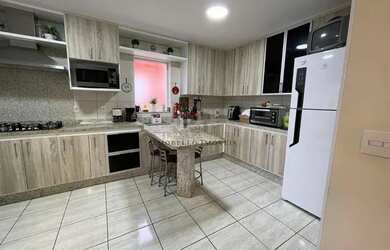 Imagem 16: Venda Casa com 378,00 m², 3 dormitório s , 3 vaga s . Chácaras São...