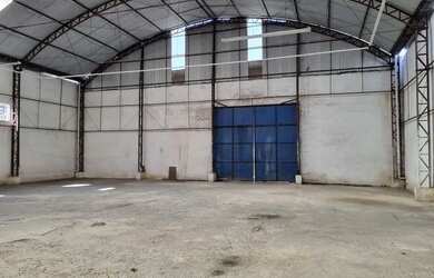 Imagem: O depósito possui 600m² de Área e está localizado em Taboão