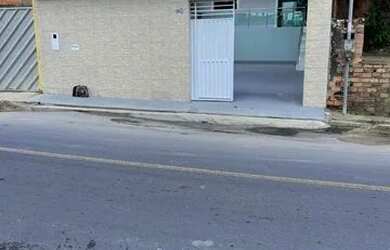 Imagem: A casa possui 2 Dormitórios, 2 Banheiros, 5 Vagas na garagem