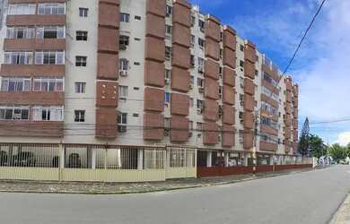 Imagem: O apartamento possui 4 Dormitórios, 3 Banheiros, 2 Vagas na