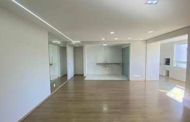 Imagem: O apartamento possui 2 Dormitórios, 2 Banheiros, 2 Vagas na