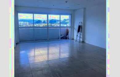 Imagem: O depósito possui 1 Vaga na garagem, 91m² de Área e está