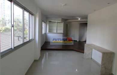 Imagem: O apartamento possui 3 Dormitórios, 1 Banheiro, 2 Vagas na