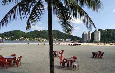 Imagem: O apartamento possui 1 Dormitório, 1 Banheiro, 1 Vaga na garagem