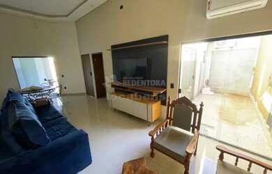 Imagem 4: Casa com piscina no Residencial Santa Regina de 02 dormitórios