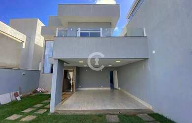 Imagem: A casa em condomínio possui 3 Dormitórios, 2 Banheiros, 2