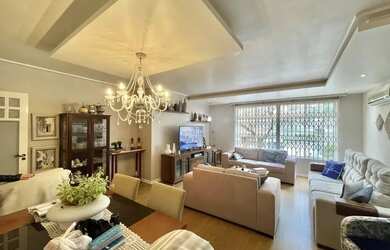 Imagem: O apartamento possui 3 Dormitórios, 2 Banheiros, 1 Vaga na