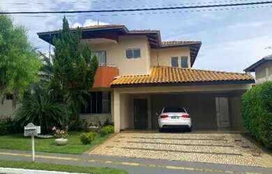 Imagem: A casa em condomínio possui 3 Dormitórios, 5 Banheiros, 3