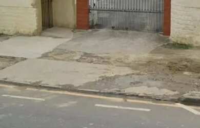 Imagem: A casa em condomínio possui 2 Dormitórios, 1 Banheiro, 2 Vagas