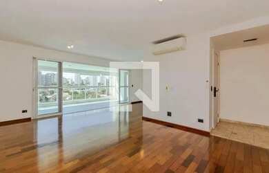 Imagem: O apartamento possui 3 Dormitórios, 4 Banheiros, 4 Vagas na