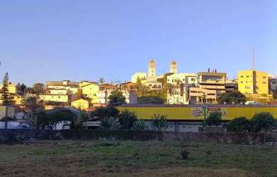 Imagem: O terreno possui 2310m² de Área e está localizado em Centro