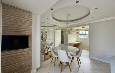 Imagem: O apartamento possui 3 Dormitórios, 3 Banheiros, 2 Vagas na