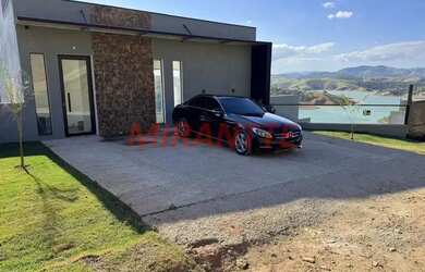 Imagem: Cond. Fechado de 220m² com 4 quartos em Paraiso De Igarata