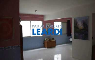 Imagem: O apartamento à venda possui 2 Dormitórios, 1 Banheiro, 1