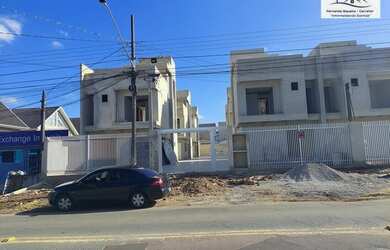 Imagem: A casa em condomínio possui 3 Dormitórios, 2 Banheiros, 2