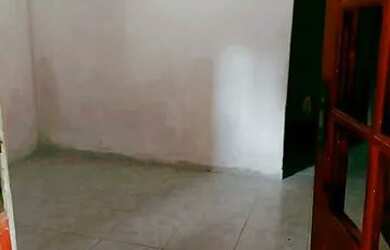 Imagem: A casa possui 1 Banheiro e está localizado em Macaxeira, Recife