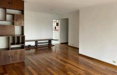 Imagem: O apartamento possui 4 Dormitórios, 3 Banheiros, 2 Vagas na