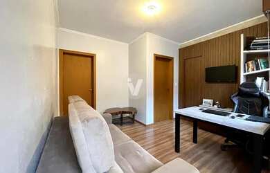 Imagem: O apartamento possui 1 Dormitório, 1 Banheiro, 1 Vaga na garagem