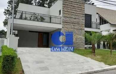 Imagem: A casa em condomínio possui 4 Dormitórios, 5 Banheiros, 2