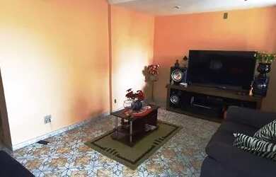 Imagem: A casa possui 2 Dormitórios, 1 Banheiro, 98m² de Área, Imóvel