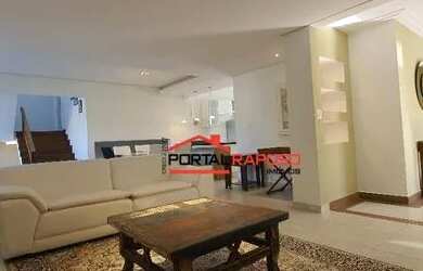 Imagem: A casa em condomínio possui 4 Dormitórios, 4 Banheiros, 4