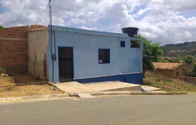 Imagem: A casa possui 2 Dormitórios, 1 Banheiro, 7m² de Área e está