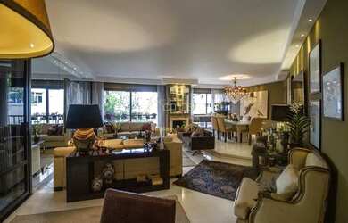 Imagem: O apartamento possui 3 Dormitórios, 5 Banheiros, 3 Vagas na