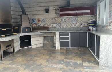 Imagem: A casa em condomínio possui 3 Dormitórios, 3 Banheiros, 2