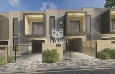 Imagem: A casa possui 3 Dormitórios, 1 Banheiro, 2 Vagas na garagem