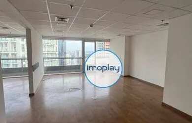 Imagem: O depósito possui 4 Vagas na garagem, 84m² de Área e está