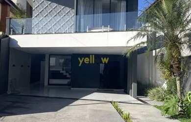 Imagem: A casa em condomínio possui 3 Dormitórios, 4 Banheiros, 3