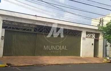Imagem: O depósito possui 4 Vagas na garagem, 300m² de Área e está