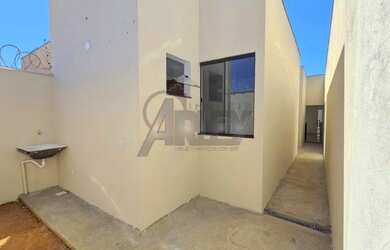 Imagem 2: Réplica de imóvel já vendido -03 dormitórios sendo um suíte - compre na PLANTA - MCMV