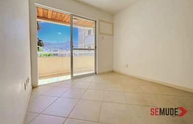 Imagem: O apartamento possui 3 Dormitórios, 2 Banheiros, 5 Vagas na