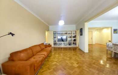 Imagem: O apartamento possui 4 Dormitórios, 4 Banheiros, 1 Vaga na