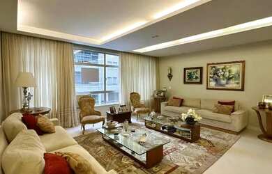 Imagem: O apartamento possui 4 Dormitórios, 4 Banheiros, 2 Vagas na