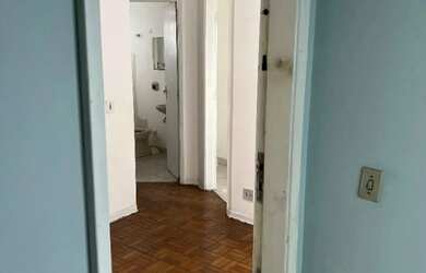 Imagem: O apartamento possui 1 Dormitório, 1 Banheiro, 36m² de Área