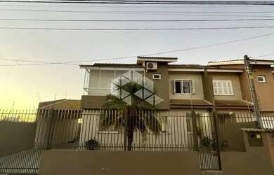 Imagem 4: Casa de 3 dormitórios com suíte no Bairro Tomazetti