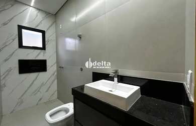 Imagem 8: Casa residencial com 3 quartos sendo 1 suíte disponível para venda no...