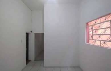 Imagem 12: Locação - Excelente Casa Comercial na Rua Paula Lima esquina com Dr....