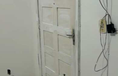 Imagem: O apartamento possui 2 Dormitórios, 1 Banheiro, 2 Vagas na