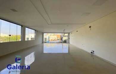 Imagem: O depósito possui 4 Vagas na garagem, 300m² de Área, Imóvel