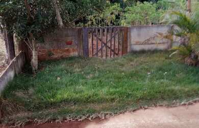 Imagem: A chácara possui 2.300m² de Área e está localizado em Goianira