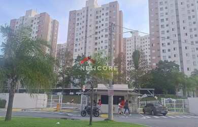 Imagem: O apartamento possui 2 Dormitórios, 1 Banheiro, 1 Vaga na garagem