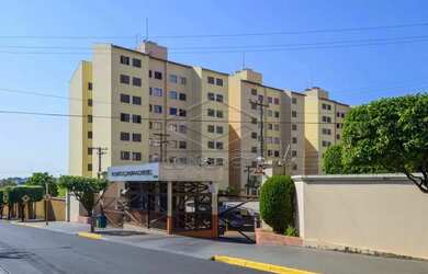 Imagem: O apartamento possui 3 Dormitórios, 2 Banheiros, 1 Vaga na