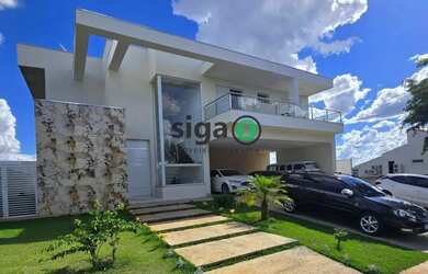 Imagem: A casa em condomínio possui 5 Dormitórios, 5 Banheiros, 5