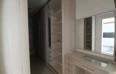 Imagem 10: Sobrado de Alto Padrão para Locação no bairro Butiatuvinha, Green Village...