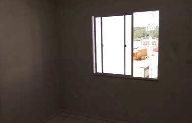 Imagem: O apartamento possui 2 Dormitórios, 1 Banheiro e 1 Vaga na