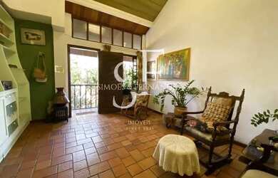 Imagem: A casa em condomínio possui 2 Dormitórios, 2 Banheiros, 3